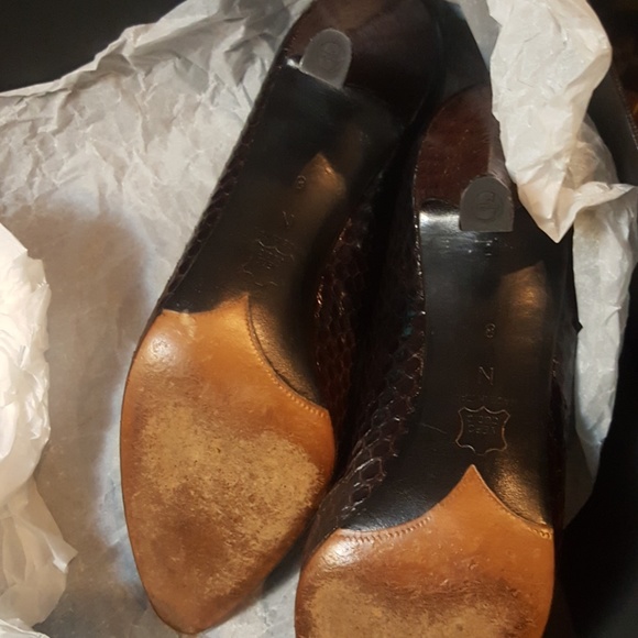 YVES SAINT LAURENT SHOES - Picture 7 of 8